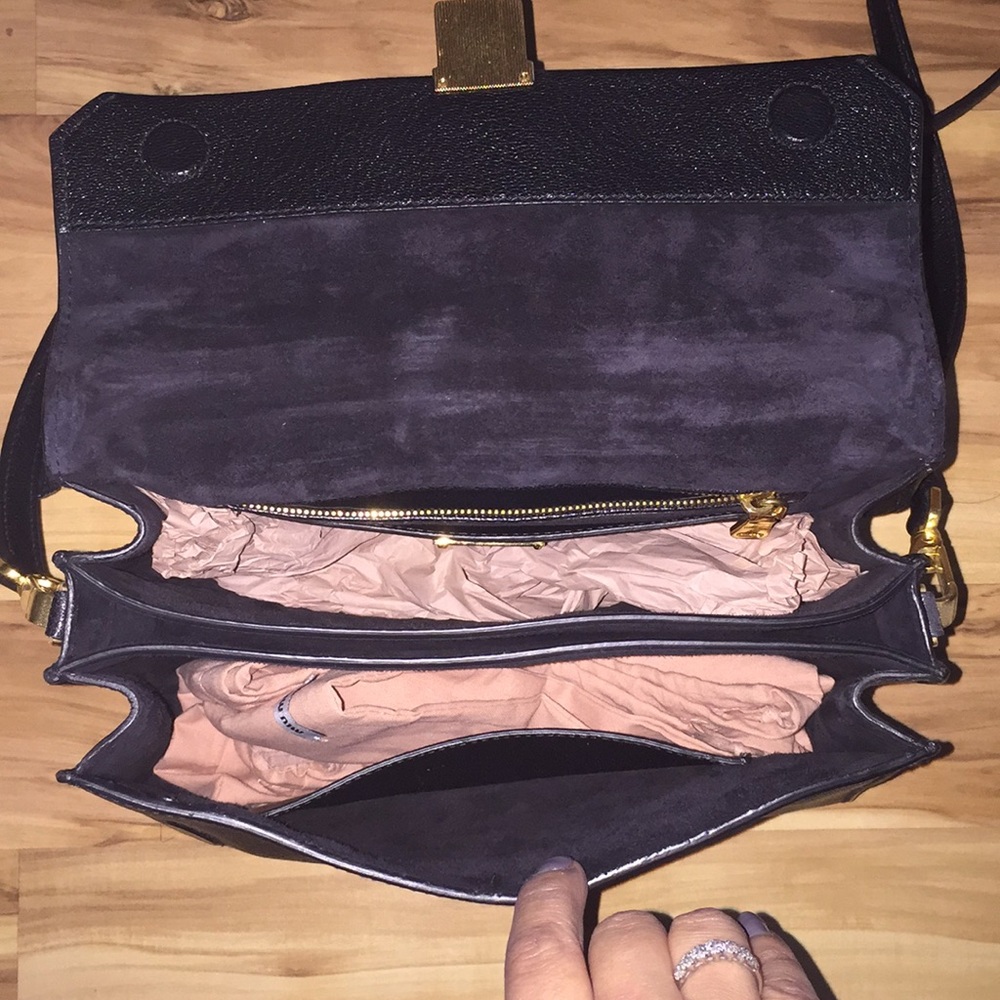 Authentic Miu Miu please no ballers. Thank you!